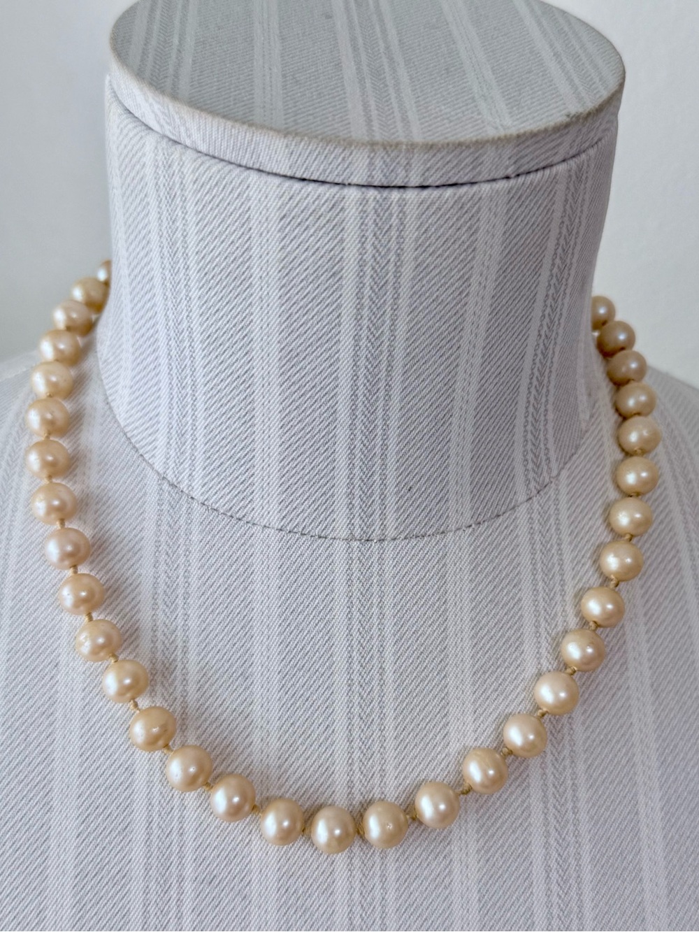 Vintage Glass Pearl Strand Necklace Filigree Clasp Hand-Knotted 17" 8mm 33g